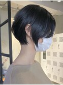 大人ショートボブ 長め前髪なし 小顔 黒髪でも重く見えない