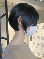 エリマ 調布(elima)&nbsp;大人ショートボブ 長め前髪なし 小顔 黒髪でも重く見えない