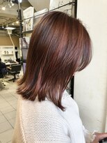 ペネロープ(Penelope)&nbsp;［新宿］長め前髪/前下がりミディアムボブ/外ハネ/ハイライト