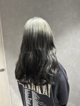 ビスイル 秋葉原店(Vis ill) ブリーチ/ダブルカラー/ルーツカラー/グラデーション/ロングヘア