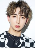 ハイライトミルクティーベージュツーブロックメンズマッシュ