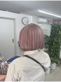 ピンクベージュ
