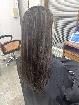 アジールヘア 北千住駅西口店(agir hair) ベース暗過ぎない細めコントラストハイライトカラー北千住