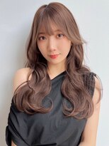 ユーフォリア 渋谷グランデ(Euphoria SHIBUYA GRANDE)&nbsp;くびれヘア  ベージュカラー レイヤーカット センターパート