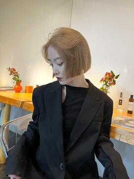 ゾーイダイミョウ(ZOEY daimyo) beige color＋ bob cut