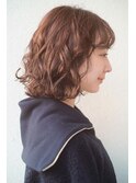 デジタルパーマ波巻きブラウンミディアムボブ