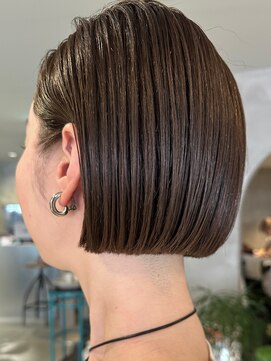 ハウ 心斎橋(how) 大人ショートボブ×ボブ×ブリーチなしカラー×切りっぱなし