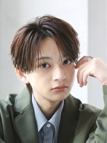 オーシャントーキョー サニー 原宿(OCEAN TOKYO Sunny)&nbsp;フェザーパーマセンターパートニュアンスパーマ韓国マッシュ黒髪