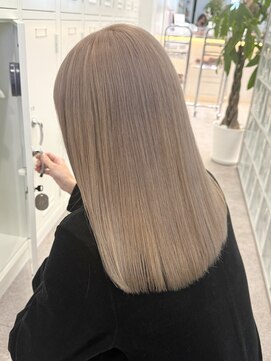 サンクプロジェクト(cinq PROJECT) 明るめラベンダーミルクティーベージュ韓国ミディアムレイヤー