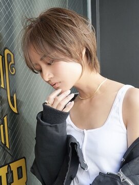 ギークス(GEEKS) 【GEEKS渋谷】ナチュラルショートウルフ/20代30代/冬カラー/小顔