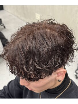 バジー バイ ディーアンドティー(Buzzy by D&T) シャドウパーマ