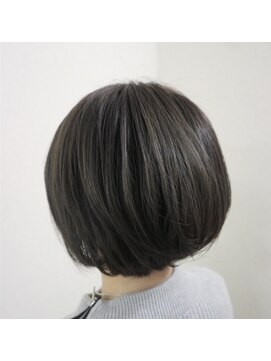 フィス(Fe's) シルキーグレージュボブ