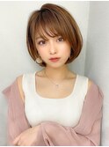 ミディアムウルフひし形シルエットボブホワイトグレージュ