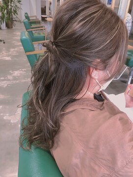 ミュゼラディックス(musee Ra-dix) ミディアムレイヤー　ハイライト/30代/40代/50代