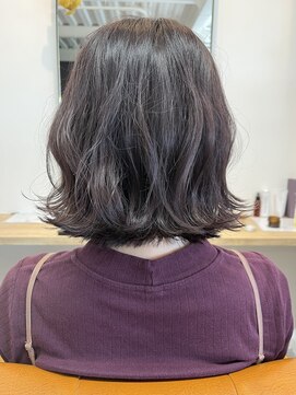 レナータヘアカロ(Renata hair Caro) ベージュヴァイオレット