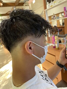 フェリア サウスガーデン(felia southgarden) フェードカット×ツイストスパイラルパーマ