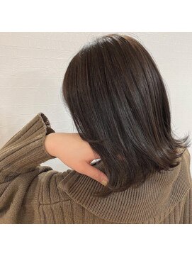 ラフヘアー(LaF) イルミナカラー×外ハネミディ