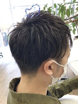 ヘッズ 本八幡店(HEADS) MEN'S HAIR  センターパート　ツイストスパイラル　コンマヘア