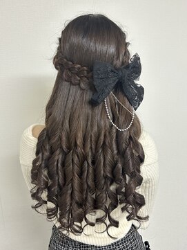 プティクローシェ バイ クオーレ(petite cloche by CUORE) 【量産型】編み込みサイドハーフアップ