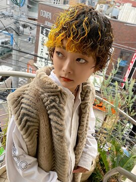 フィン(fin,) fin,/ブリーチ/パーマ/ハイトーン/ダブルカラー/インナーカラー