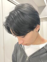 メレ 仙台(Mele)&nbsp;カルマパーマメンズセンターパートウルフアッシュブラック