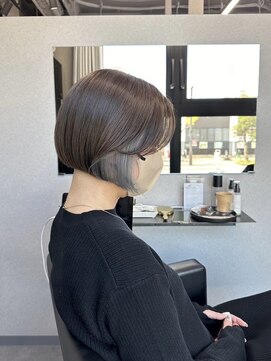 ヨンセンチメートル 金沢駅西店(4cm) 白髪ぼかし/白髪ぼかしハイライト/脱白髪染め/白髪染め/透明感