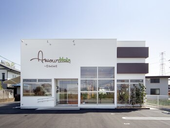 MEN’S　GROOMING　SALON　OMME　【メンズグルーミングサロン　オム】