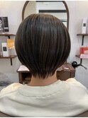 抜け感大人ショートボブ