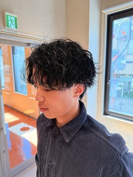 アレアル 広島並木通り店(ALEAR) 波巻きパーマ/メンズマッシュ/センターパート/波巻きスパイラル