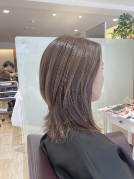 エル バイ ファースト(L by first) 【L by first】切りっぱなしくびれウルフ