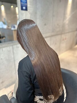 アイル(I'll) 【吹田南吹田】潤艶縮毛矯正