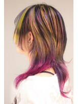 オルン(ORGN.)&nbsp;【3色以上デザイン】×【ウルフカット】で誰とも被らないStyle