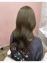 フィガロ ウメダ(FIGARO UMEDA) オリーブベージュ