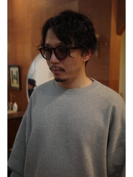 エディ(Edy) 波巻きスパイラルパーマカーリーパーマメンズ眉毛カット外国人風