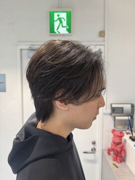 オーシャントーキョー(OCEAN TOKYO) 韓国マッシュフェザーパーマニュアンスパーマセンターパート黒髪