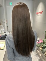 トリッカ シブヤ(TRICCA SHIBUYA)&nbsp;グレージュカラー髪質改善オリーブベージュ羽エクステ