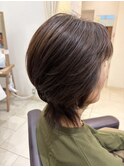 お顔の印象パッと華やかに！レイヤーカット