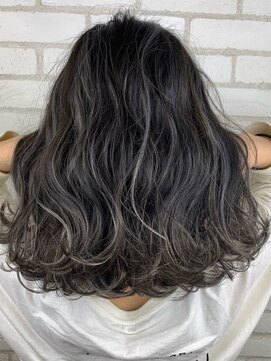 ディーバ 横浜(D.I.E.V.A) 20代30代40代50代大人ボブ艶髪ハイライトプラチナグレージュ