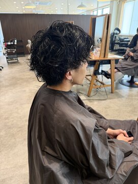 ビスポーク(BESPOKE) 色気メンズパーマ波巻きパーママッシュウルフツーブロ