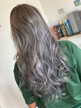 ヘアーサロン プアメリア(Puamelia) 20代30代大人可愛いグラデーショ×デザインカラー無造作ウェーブ
