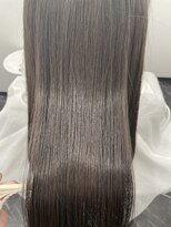 エスカーラ 表参道(THE ESCALA)&nbsp;@aidaman321/ゆるふわロング/センターパート/スイートAライン/