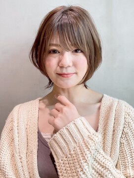 アイティー バイ アルバム 浦和店(IT by ALBUM) ミニショート_外ハネボブセクションカラーペールベージュ_38537