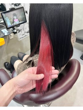 ヲタクに美容室は難しい。 インナーカラー×ワインレッド