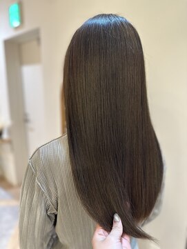 アンド ラ ブランシュ(&.La Blanche) ロングヘア/グレージュカラー/ココアベージュ/黒髪カタログ/大宮