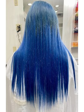 メルシー 大阪梅田店 原色ブルーカラー