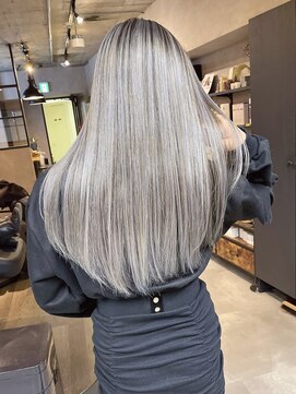 サニー 渋谷(SUNNY) バレイヤージュ、ハイライト、レイヤーカット、グレーベージュ