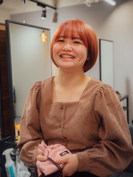 カラン(caran) ピンクベージュ+マッシュショート【@hair_mazda】