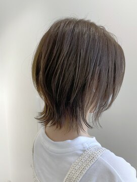 ユーフォリア 新宿通り(Euphoria) ★20代30代40代小顔似合わせカットイメチェン前髪こなれミディ