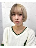 ベージュ×ローライト×ミニボブ