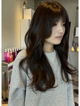 リベラル(liberal) 透明感グレージュ　ロングレイヤー【20代/30代/40代】